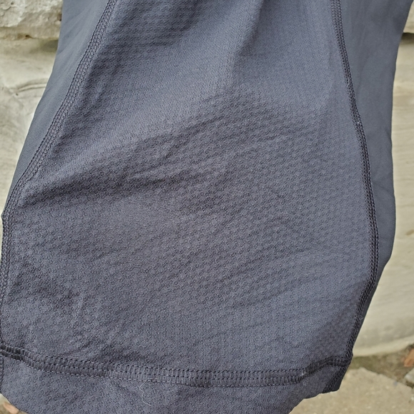 EUC Lululemon Push Your Limits Tank - 6 - Picture 5 of 6